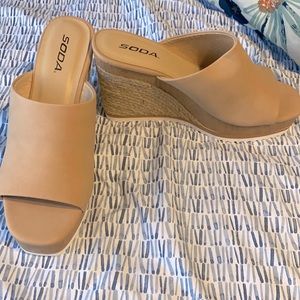 Soda Tan Wedges